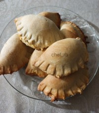 پیراشکی مرغ و قارچ رژیمی در توستر