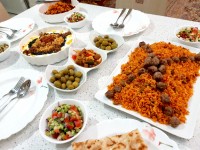 لوبیا پلو با گوشت قلقلی و کشک بادمجون