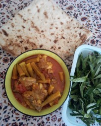 بامیه و گوشت (تاس کباب محلی سنندج)
