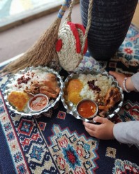 زرشک پلو مرغ مجلسی