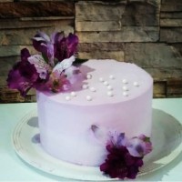 کیک خامه ای ساده وملیح