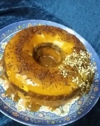 کیک زرافه ای با سس نسکافه ای
