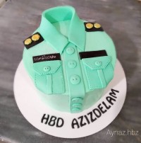 کیک خامه ای با تزئینات فوندانتی