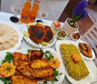 سبزی پلو ماهی کوکو سبزی با نان تست