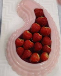 پاناکوتا توت فرنگی....