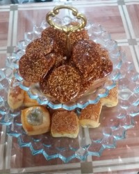 اینم سوهان عسلی و شیرینی دانمارکی های خوشمزه