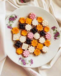 بشقابی برنگ بهااار