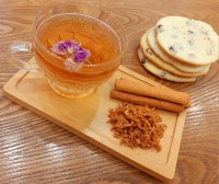 دمنوش به و دارچین