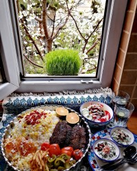 ناهار با عطر شکوفه های گیلاس