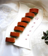 رولت با کیک آماده