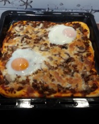 پیتزای بسیار خوشمزه من?