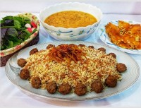 رشته پلو وگوشت قلقلی