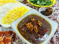 فسنجون با مرغ