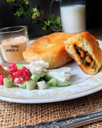 پیراشکی مرغ وپیازچه