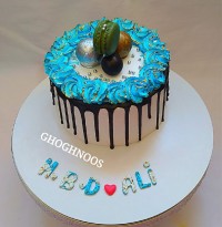 اسفنجی خامه ای سفارشی مردونه ماکارون شکلات فوندانت