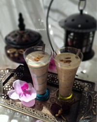 اسموتی موز و خرما