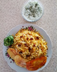 بریانی مرغ وخیارماست