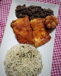 سبزی پلو با ماهی قزل آلا