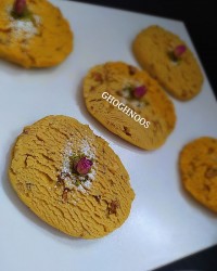 حلواا کفگیری باعطره خوش هل وزعفرونی با مغزی گردوی فراووون