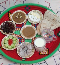 افطاری. ورق بزنید لطفا.