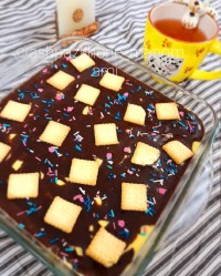 دسرکرم کارامل و شکلات