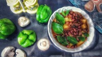 خوراک لوبیا و قارچ
