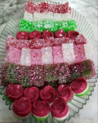 باسلوق و شکلات هندوانه ای