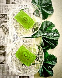 به سبزیِ برگ درخت