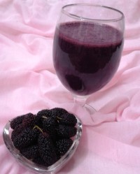 میلک شیک شاه توت