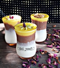 دسر سه رنگ (فرنی?)