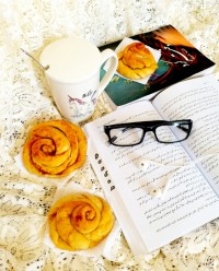 نان رول دارچینی درکیک پز