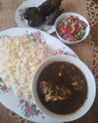 بفرمایید پلوو قلیه ماهی خوشمزه