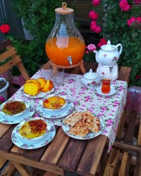 افطار ۱۶ رمضان . ۱۴۰۰