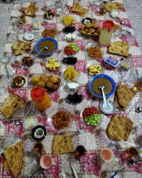 سفره افطاری روز شانزدهم رمضان