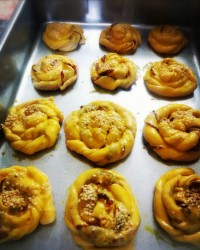 نان خرماودارچین