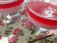 ژله پودینگ توت فرنگی