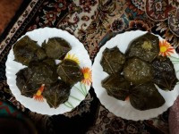 دلمه پزون خونه مادری...