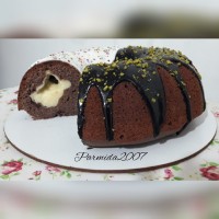 کیک کاکائویی کرمدار