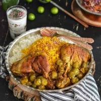 خورش گوجه سبز