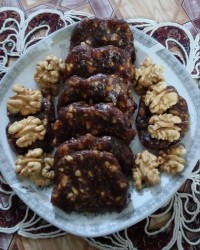 رنگینک خرما و گردو ?