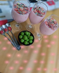 پاناکوتا توت فرنگی