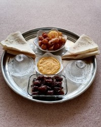 افطاری ساده پنج شنبه