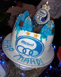 کیک تولد (استقلال) ورق بزنید برش کیک ببینیدلطفا