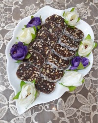 رولت خرما و بیسکوئیت