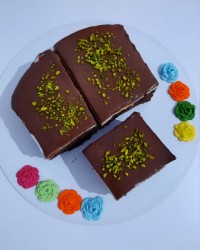 کیک خیس با محلبی