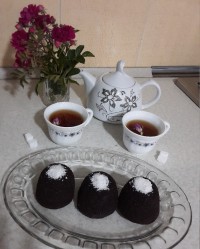 سلام دوستان گلم برای اولین بارکیک فنجانی دورست کردم خیللللی عالی وخوشمزه شده جای همتون خالی ????