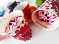 کاپ کیک ژله ای (با طعم توت فرنگی)