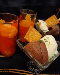 بستنی وانیلی وکاکائویی خانگی لطفاورق بزنید