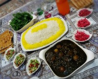 قرمـه سبـزی خوشمـزه من...