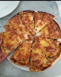 پیتزا و کیک